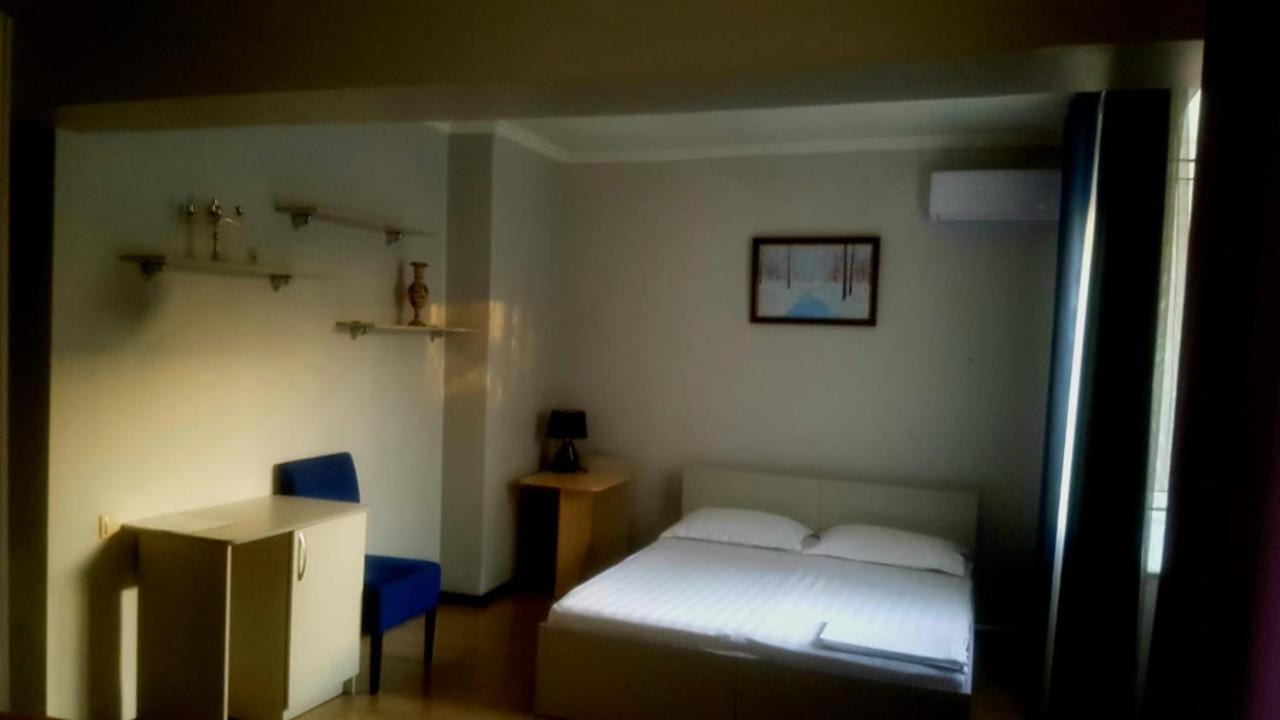 R.Street Hotel Ałma Ata Zewnętrze zdjęcie
